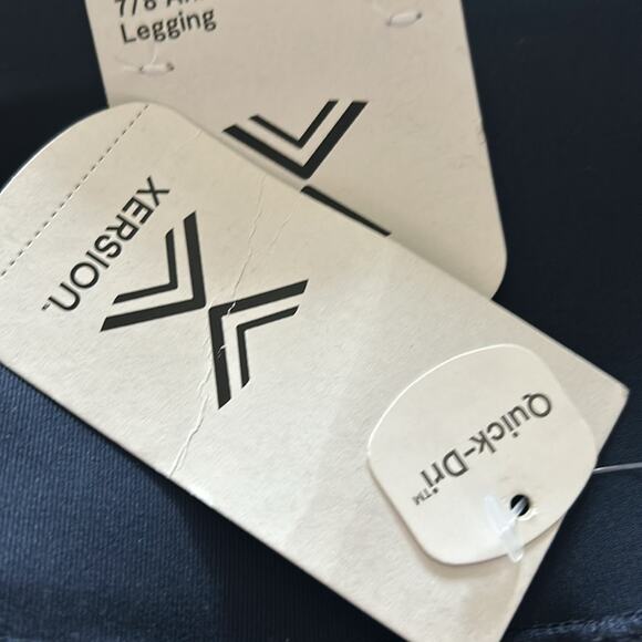 Xersion 7/8 ankle high rise legging XS - Picture 6 of 7